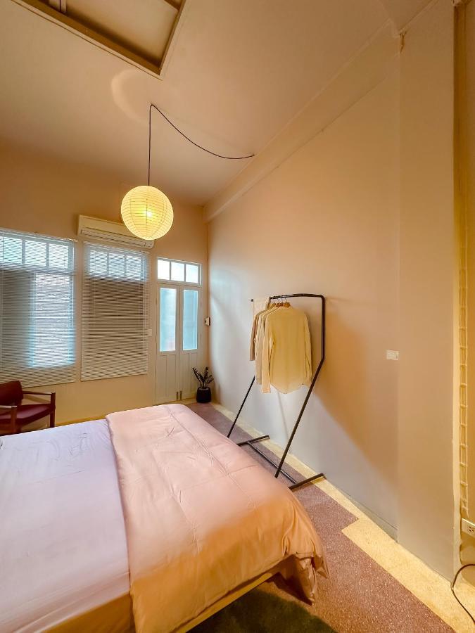 Cozy Room At The Coffee Store Charoenkrung Bangkok Extérieur photo