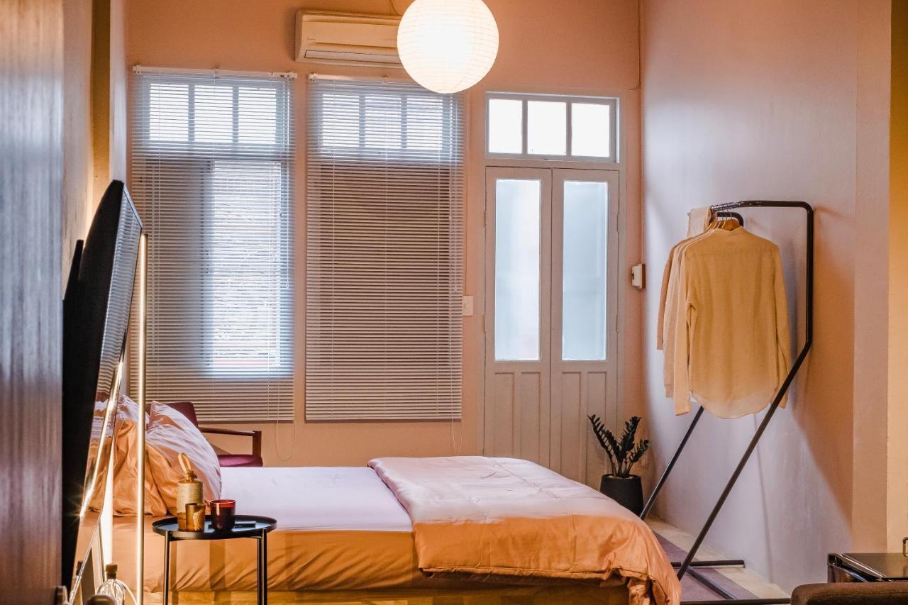 Cozy Room At The Coffee Store Charoenkrung Bangkok Extérieur photo